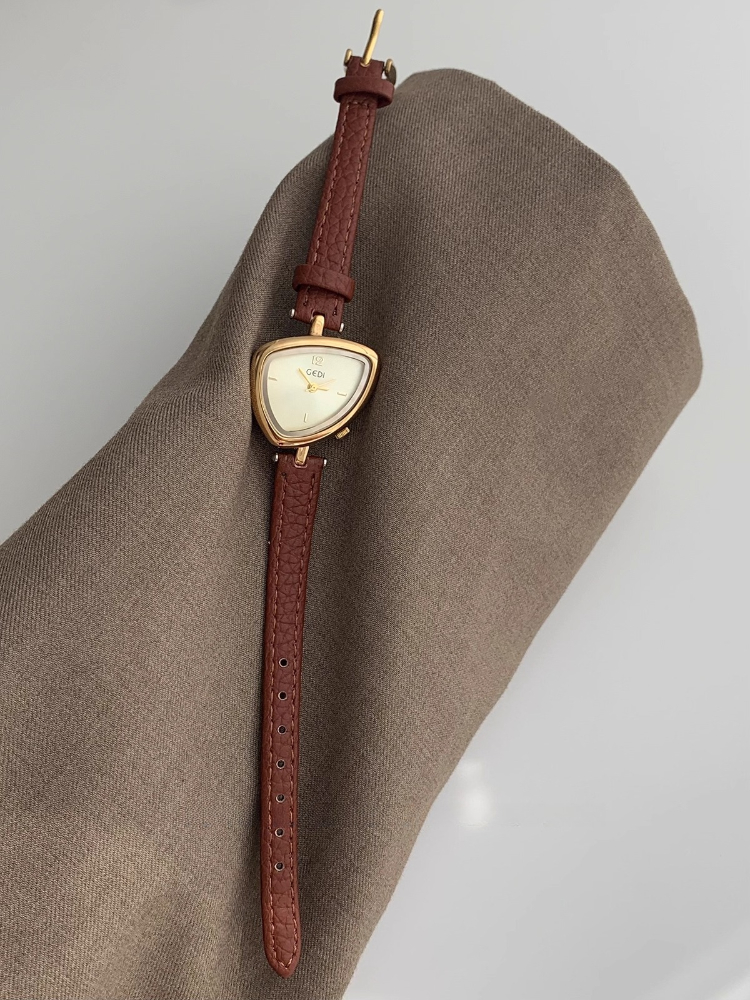 Watch Triangle Luxury - Jam Tangan Kuarsa Wanita Jam Segitiga