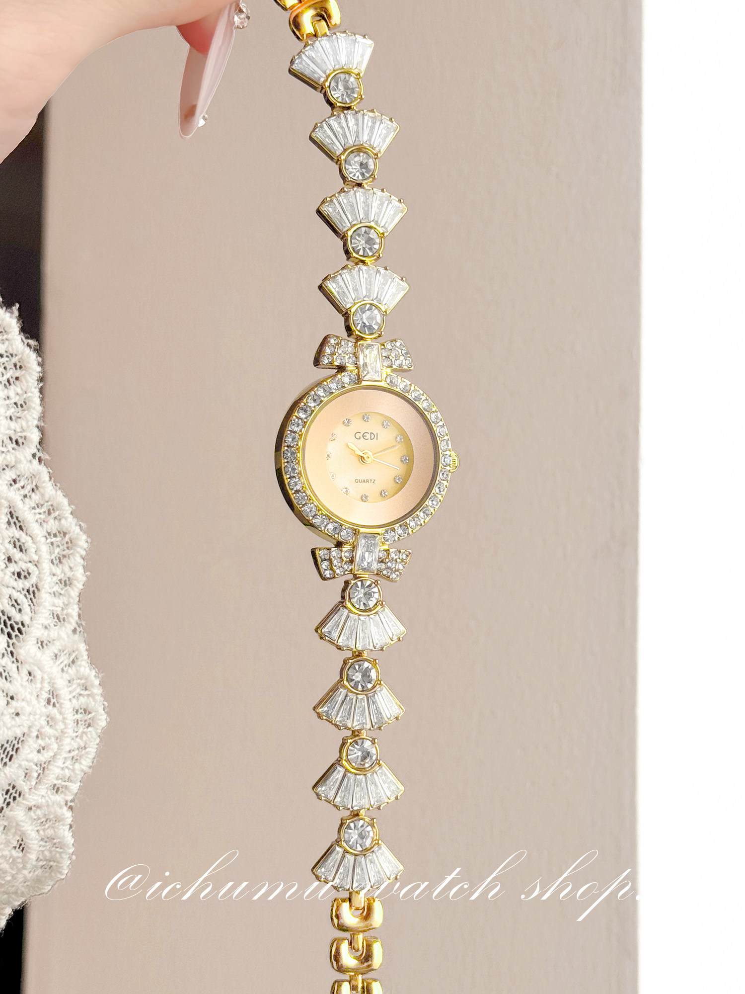 Luxury Watch With Bracelet - Jam Tangan Wanita Mermaid Mewah Ringan