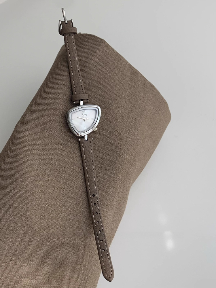 Jam Tangan Kuarsa Wanita Jam S - Watch Triangle Luxury ulasan dan harga