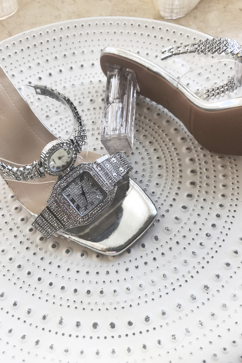 Sepatu hak tinggi kristal desa - Luxury Watch Square ulasan dan harga